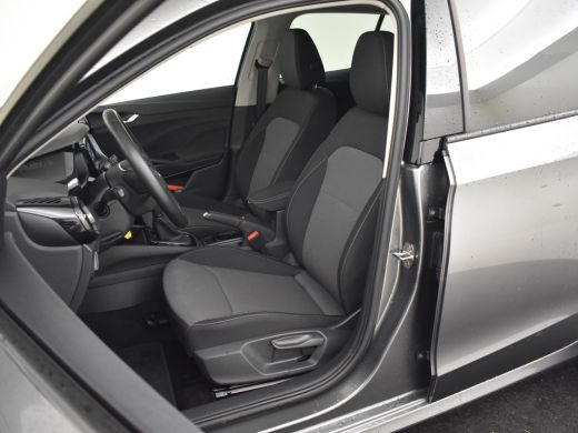 Skoda Fabia Ambition 1.0 MPI | Cruise control | Navigatie via app connect | Airco | Privacy glass | Parkeerse... ActivLease financial lease