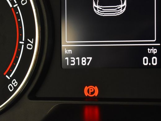 Skoda Fabia Ambition 1.0 MPI | Cruise control | Navigatie via app connect | Airco | Privacy glass | Parkeerse... ActivLease financial lease