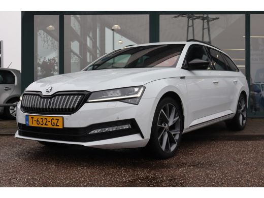 Skoda Superb Combi 218PK 1.4 TSI iV Sportline Business | Achterbank verwarmd | Dodehoek detectie | Elektrisch ...