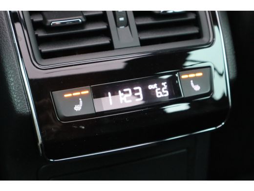 Skoda Superb Combi 218PK 1.4 TSI iV Sportline Business | Achterbank verwarmd | Dodehoek detectie | Elektrisch ... ActivLease financial lease