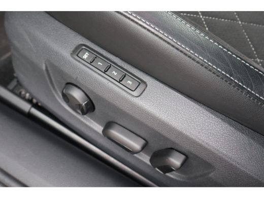 Skoda Superb Combi 218PK 1.4 TSI iV Sportline Business | Achterbank verwarmd | Dodehoek detectie | Elektrisch ... ActivLease financial lease