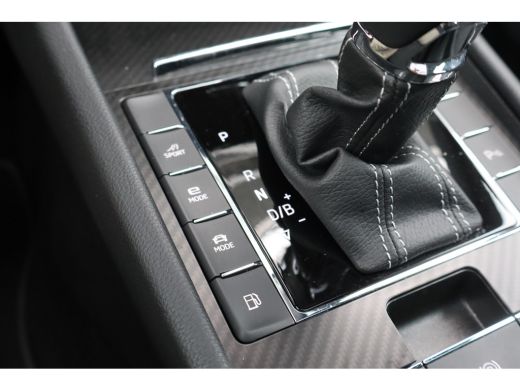 Skoda Superb Combi 218PK 1.4 TSI iV Sportline Business | Achterbank verwarmd | Dodehoek detectie | Elektrisch ... ActivLease financial lease