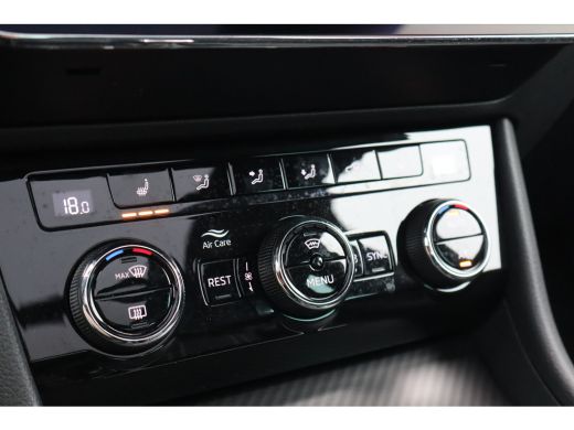 Skoda Superb Combi 218PK 1.4 TSI iV Sportline Business | Achterbank verwarmd | Dodehoek detectie | Elektrisch ... ActivLease financial lease