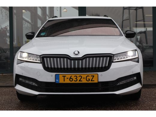 Skoda Superb Combi 218PK 1.4 TSI iV Sportline Business | Achterbank verwarmd | Dodehoek detectie | Elektrisch ... ActivLease financial lease