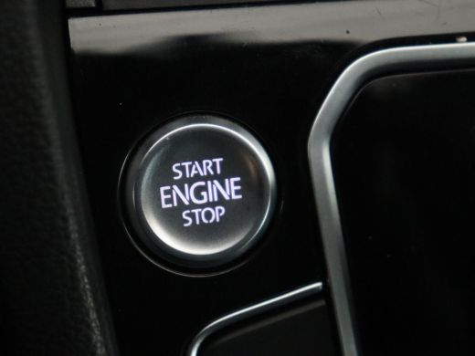 Volkswagen Passat 1.5 TSI R Line | Panoramadak | Nappaleder | Stoelverwarming | Massage | Memory | Camera | Matrix ... ActivLease financial lease