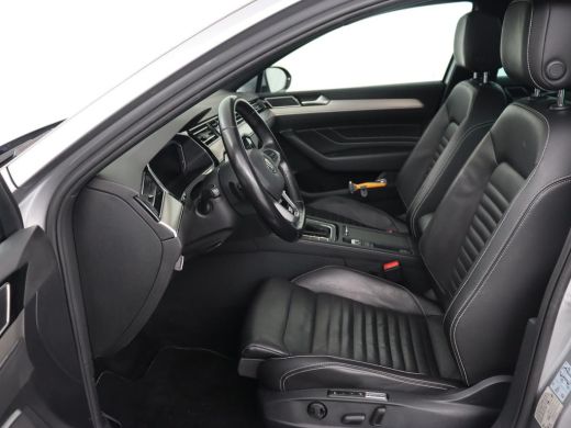 Volkswagen Passat 1.5 TSI R Line | Panoramadak | Nappaleder | Stoelverwarming | Massage | Memory | Camera | Matrix ... ActivLease financial lease