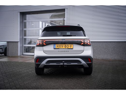 Volkswagen T-Cross 1.0 TSI Life Edition | Achteruitrijcamera | Lichtmetalen velgen 17" | Matrix LED koplampen ActivLease financial lease