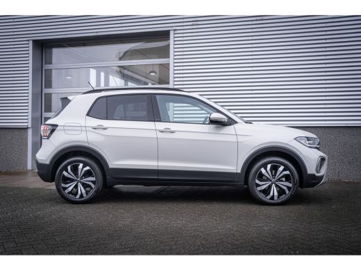 Volkswagen T-Cross 1.0 TSI Life Edition | Achteruitrijcamera | Lichtmetalen velgen 17" | Matrix LED koplampen ActivLease financial lease