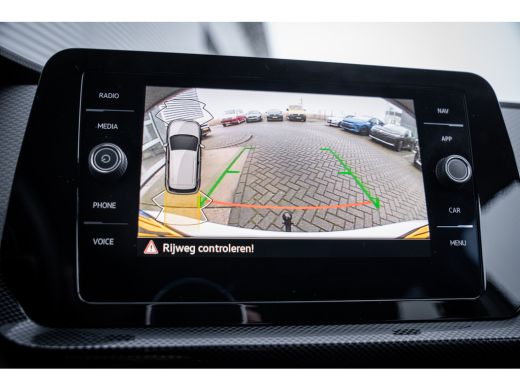 Volkswagen T-Cross 1.0 TSI Life Edition | Achteruitrijcamera | Lichtmetalen velgen 17" | Matrix LED koplampen ActivLease financial lease