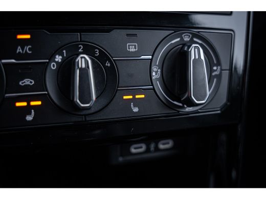 Volkswagen T-Cross 1.0 TSI Life Edition | Achteruitrijcamera | Lichtmetalen velgen 17" | Matrix LED koplampen ActivLease financial lease