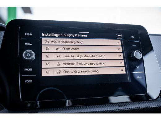 Volkswagen T-Cross 1.0 TSI Life Edition | Airco | LED koplampen | Volledig digitaal instrumentenpaneel ActivLease financial lease