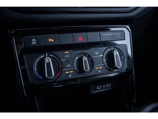 Volkswagen T-Cross 1.0 TSI Life Edition | Airco | LED koplampen | Volledig digitaal instrumentenpaneel ActivLease financial lease