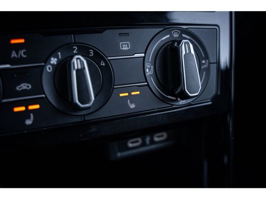 Volkswagen T-Cross 1.0 TSI Life Edition | Airco | LED koplampen | Volledig digitaal instrumentenpaneel ActivLease financial lease