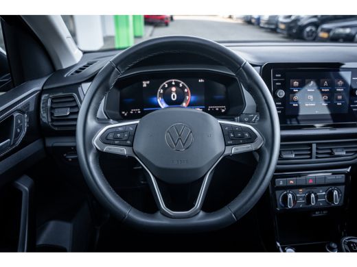 Volkswagen T-Cross 1.0 TSI Life Edition | Airco | LED koplampen | Volledig digitaal instrumentenpaneel ActivLease financial lease