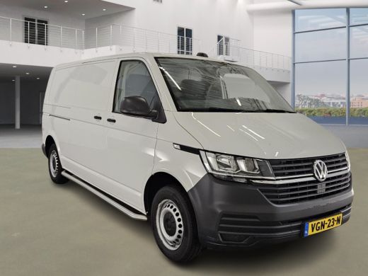 Volkswagen Transporter 2.0 TDI L2H1 Navi Airco Cruise Sidebars 1Eigenaar ActivLease financial lease