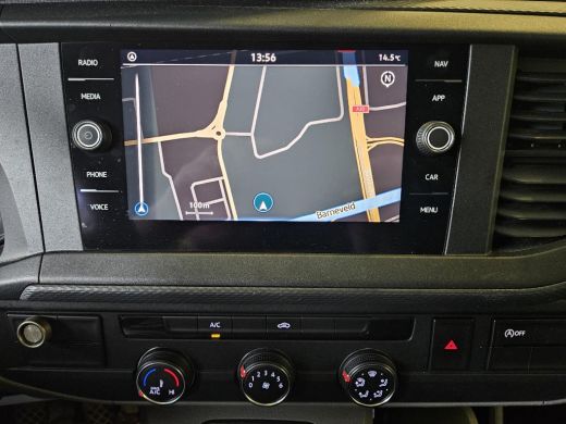 Volkswagen Transporter 2.0 TDI L2H1 Navi Airco Cruise Sidebars 1Eigenaar ActivLease financial lease