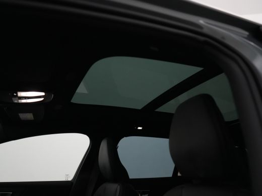Volvo  V60 T8 Plug-in hybrid AWD Ultra Dark Bowers & Wilkins | Stoelventilatie & Massage | Head-Up | Panoram... ActivLease financial lease