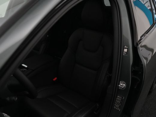 Volvo  V60 T8 Plug-in hybrid AWD Ultra Dark Bowers & Wilkins | Stoelventilatie & Massage | Head-Up | Panoram... ActivLease financial lease