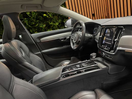 Volvo  V90 2.0 T4 Business Luxury+ Trekhaak 360cam Stoelventilatie Panoramadak ActivLease financial lease