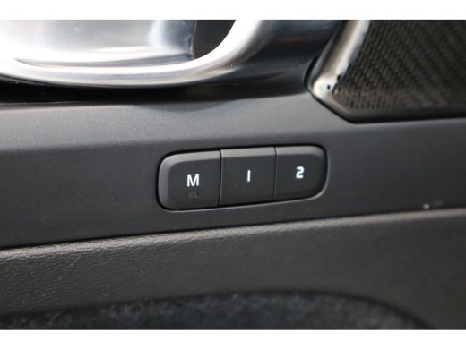 Volvo  XC40 Recharge 231PK Ultimate 70kWh | Getint Glas | HK Audio | 360 | Adap Cruise | Memory | 20'' ActivLease financial lease