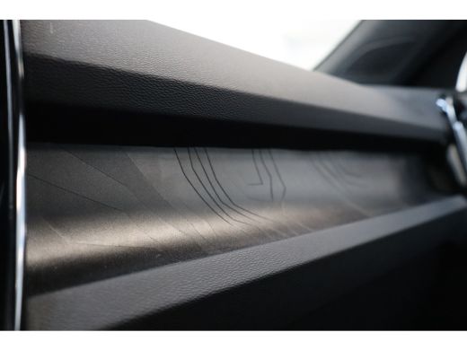 Volvo  XC40 Recharge 231PK Ultimate 70kWh | Getint Glas | HK Audio | 360 | Adap Cruise | Memory | 20'' ActivLease financial lease