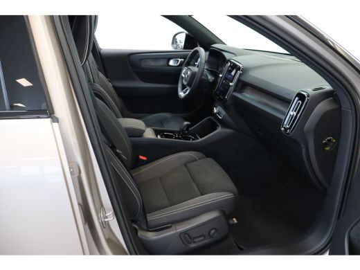 Volvo  XC40 Recharge 231PK Ultimate 70kWh | Getint Glas | HK Audio | 360 | Adap Cruise | Memory | 20'' ActivLease financial lease