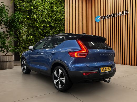 Volvo  XC40 Recharge P8 AWD R-Design Pano Trekhaak Elktr.stoelen Harman&Kardon ActivLease financial lease