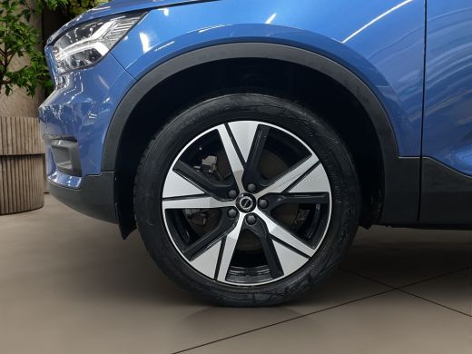 Volvo  XC40 Recharge P8 AWD R-Design Pano Trekhaak Elktr.stoelen Harman&Kardon ActivLease financial lease