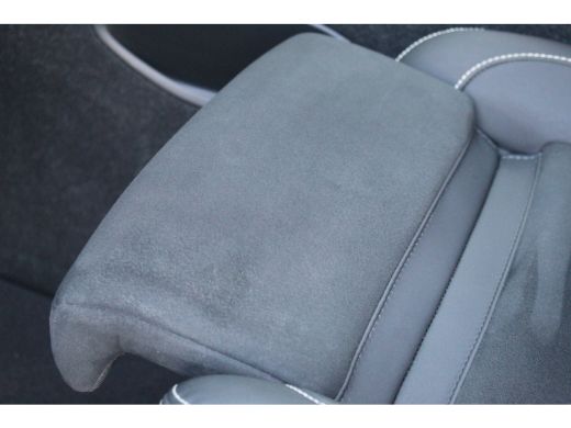 Volvo  XC40 T4 Plus Dark Recharge | ACC | Memory | HK Audio | CAM | Stoel & Stuurverw. | Elec. A.Klep | Keyle... ActivLease financial lease