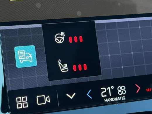 Volvo  XC60 2.0 T6 Plug-in hybrid AWD Ultimate Dark | Luchtvering | Harman/Kardon | HU-Display | Camera | ActivLease financial lease