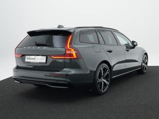 Volvo  V60 T8 Plug-in hybrid AWD Ultra Dark Bowers & Wilkins | Stoelventilatie & Massage | Head-Up | Panoram...