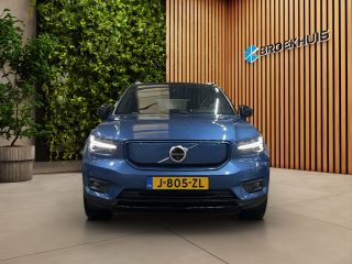 Volvo  XC40 Recharge P8 AWD R-Design Pano Trekhaak Elktr.stoelen Harman&Kardon