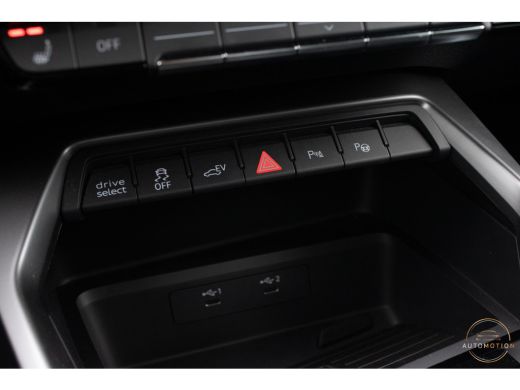 Audi A3 Sportback 40 TFSIe PANO CAMERA PARKEERHULP ADAPTIEF CRUISECONTROL ActivLease financial lease