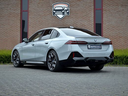 BMW i5 eDrive40 M Sport Pro Innovation | Zeer compleet ActivLease financial lease