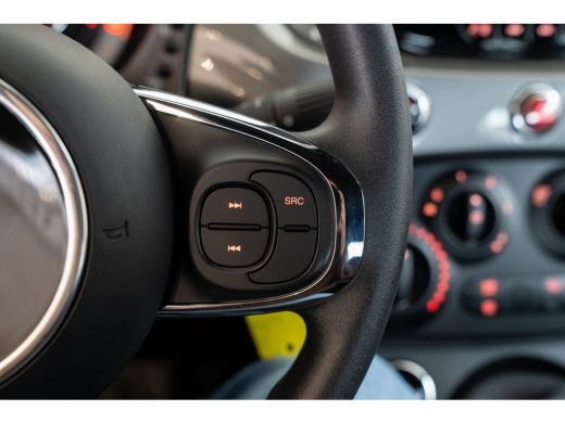 Fiat 500 1.0 Hybrid Cult | Airco | Elektrische Ramen | USB | Stuurwielbediening | ActivLease financial lease