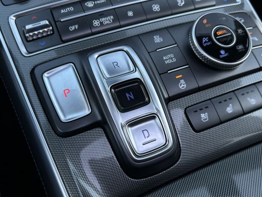 Hyundai Santa Fe 1.6 T-GDI PHEV Premium Plus Sky | Trekhaak | Leder | Pano | Krell Audio ActivLease financial lease