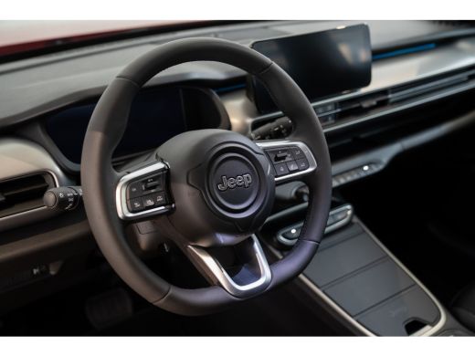 Jeep Avenger Summit 54 kWh | Camera | Apple Carplay & Android Auto | Climate Controle | Adaptive Cruise | 18 I... ActivLease financial lease