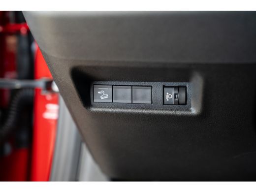 Jeep Avenger Summit 54 kWh | Camera | Apple Carplay & Android Auto | Climate Controle | Adaptive Cruise | 18 I... ActivLease financial lease