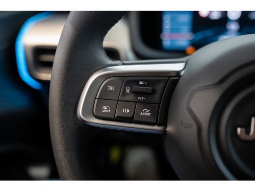 Jeep Avenger Summit 54 kWh | Camera | Apple Carplay & Android Auto | Climate Controle | Adaptive Cruise | 18 I... ActivLease financial lease