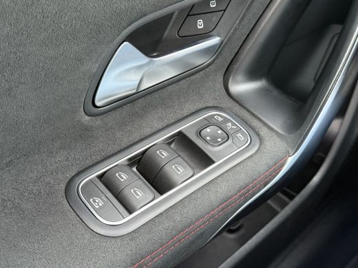 Mercedes-Benz CLA Shooting Brake 250 e Business Solution AMG | Pano | Trekhaak | Memory | Camera | ACC | LED ActivLease financial lease