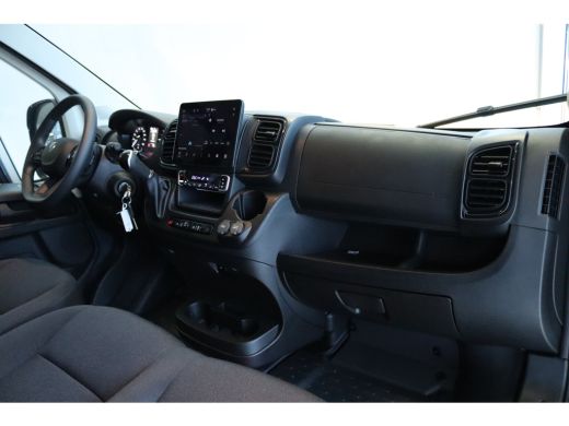 Peugeot Boxer 2.2 BlueHDi 180 S&S L3H2 3.5t Zwaar HD | Cruise Control | Camera | Navi | Betimmering | Carplay |... ActivLease financial lease