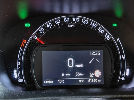 Toyota Aygo 1.0 VVT-i MT Play led | adaptive cruise ActivLease financial lease