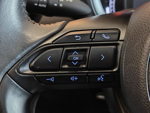 Toyota Aygo 1.0 VVT-i MT Play led | adaptive cruise ActivLease financial lease