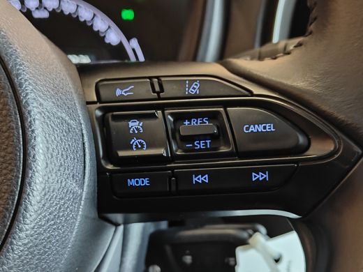 Toyota Aygo 1.0 VVT-i MT Play led | adaptive cruise ActivLease financial lease