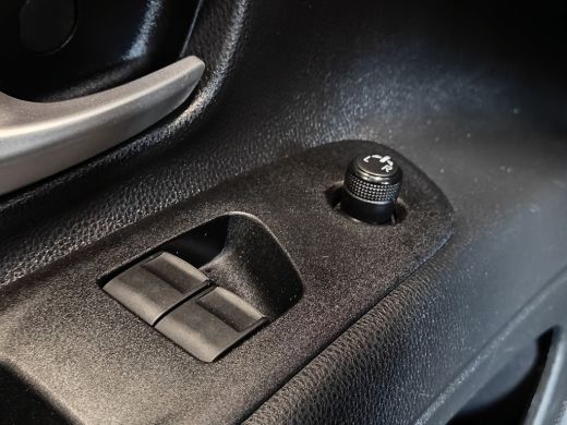 Toyota Aygo 1.0 VVT-i MT Play led | adaptive cruise ActivLease financial lease