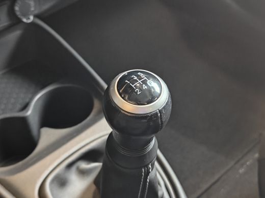 Toyota Aygo 1.0 VVT-i MT Play led | adaptive cruise ActivLease financial lease