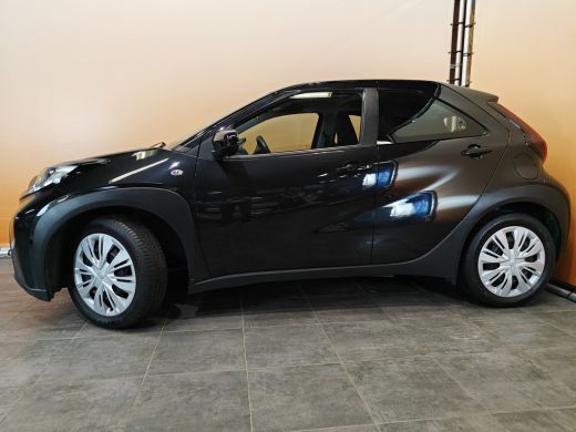 Toyota Aygo 1.0 VVT-i MT Play led | adaptive cruise ActivLease financial lease