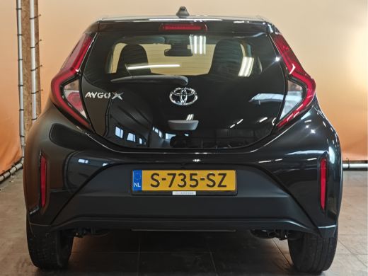Toyota Aygo 1.0 VVT-i MT Play led | adaptive cruise ActivLease financial lease