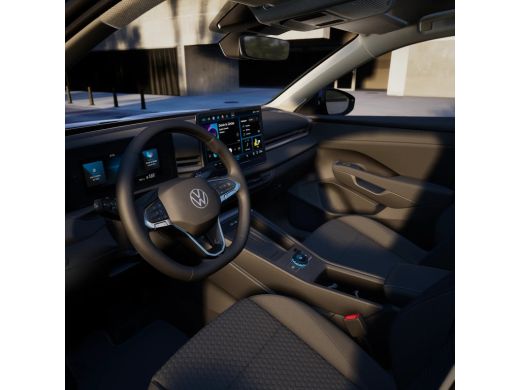 Volkswagen T-Roc Life First Edition Inclusief &euro;2000,- inruilvoordeel | 'App-Connect' draadloze smartphone integrat... ActivLease financial lease