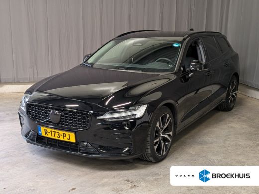 Volvo  V60 2.0 B3 Plus Dark | Pilot Assist | Black pakket | Memory | Stuurwiel verwarmd | Camera |